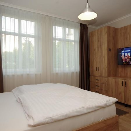 Almasy Apartmanhaz غيولا المظهر الخارجي الصورة