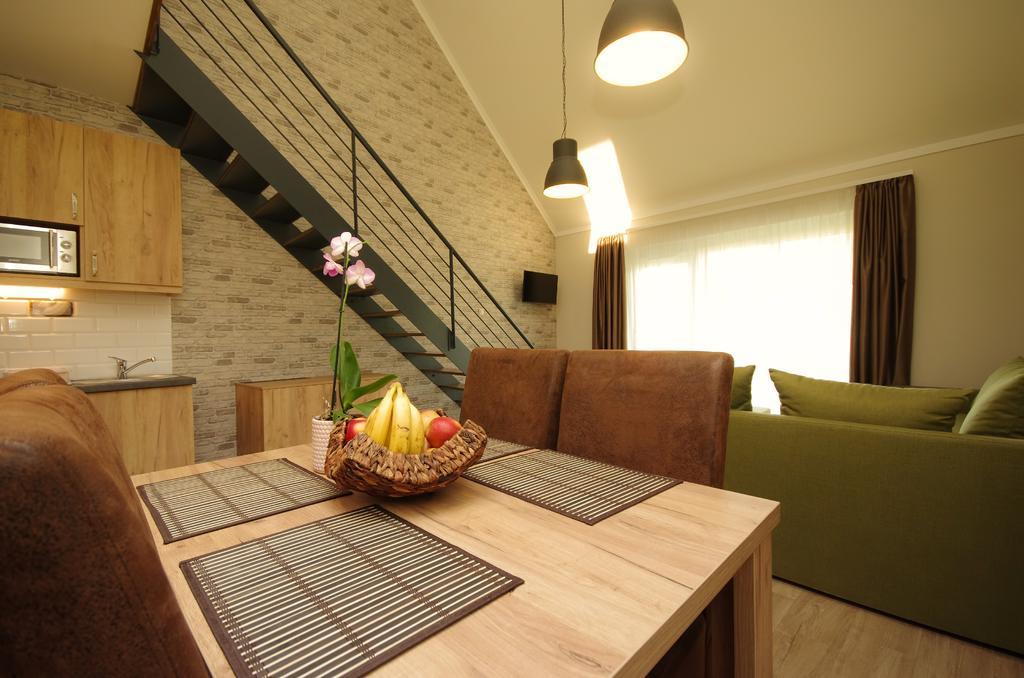 Almasy Apartmanhaz غيولا المظهر الخارجي الصورة